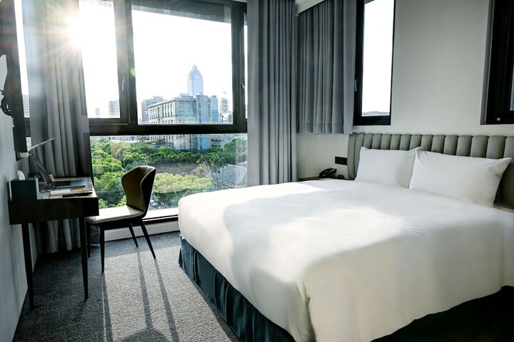 Room 10 of 113
