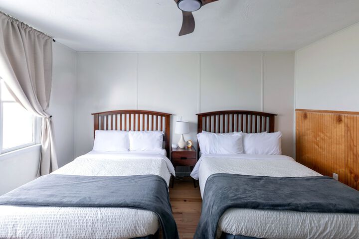 Room 16 of 40