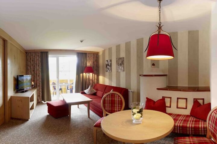 Room 19 of 38
