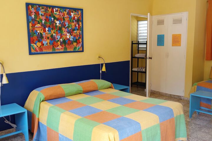 Room 8 of 27