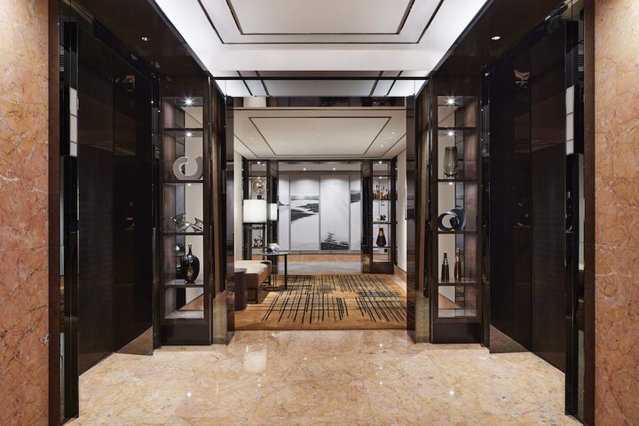 Ballroom/Hall 90 of 111
