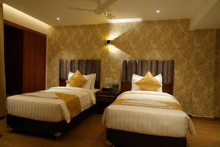 Room 35 of 87