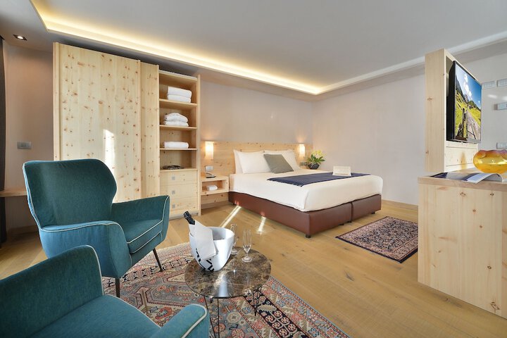 Room 10 of 86