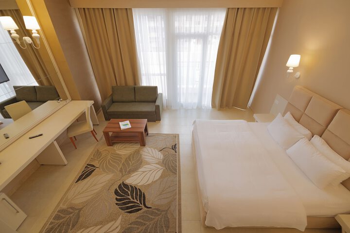 Room 8 of 61
