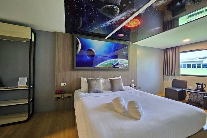 Room 16 of 49
