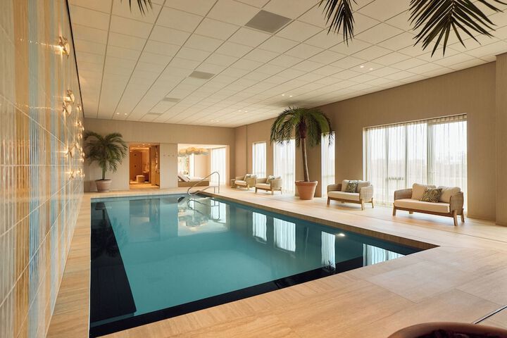Pool 44 of 65