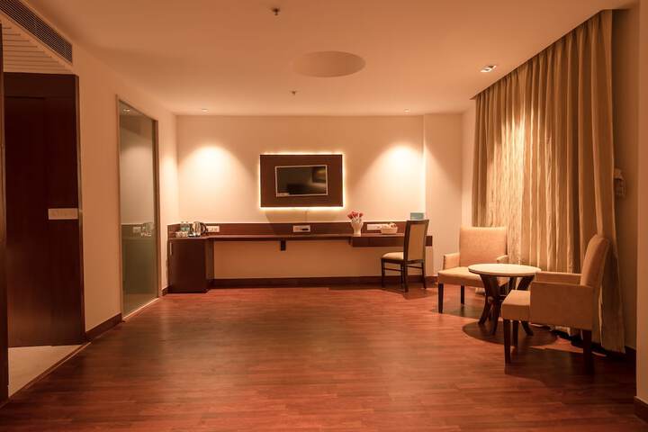 Room 15 of 30