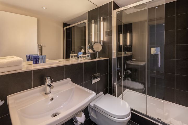 Clean Restrooms