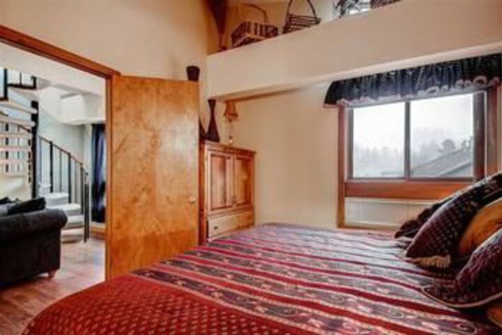 Room 22 of 49