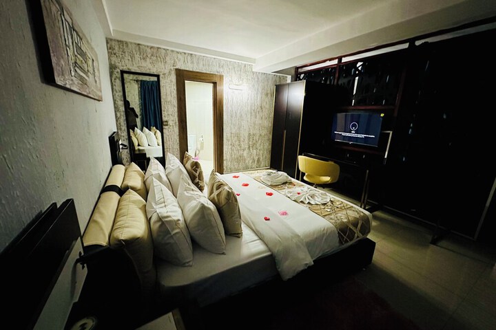 Room 18 of 63