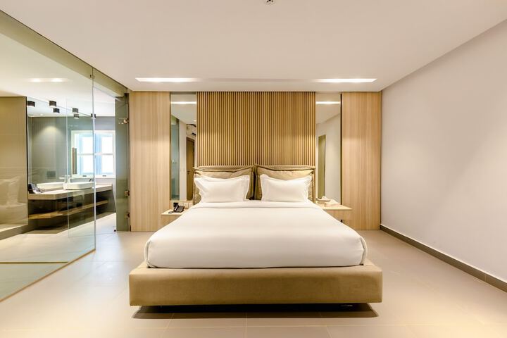 Room 26 of 86