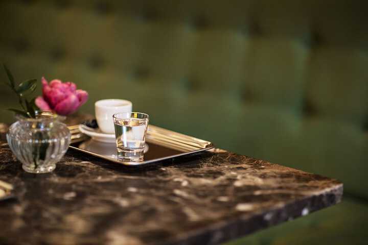 Lounge 58 of 71
