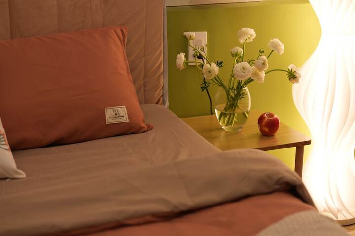 Room 8 of 70