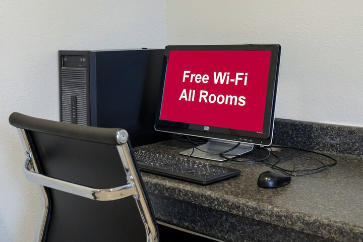 Business Center 46 of 48