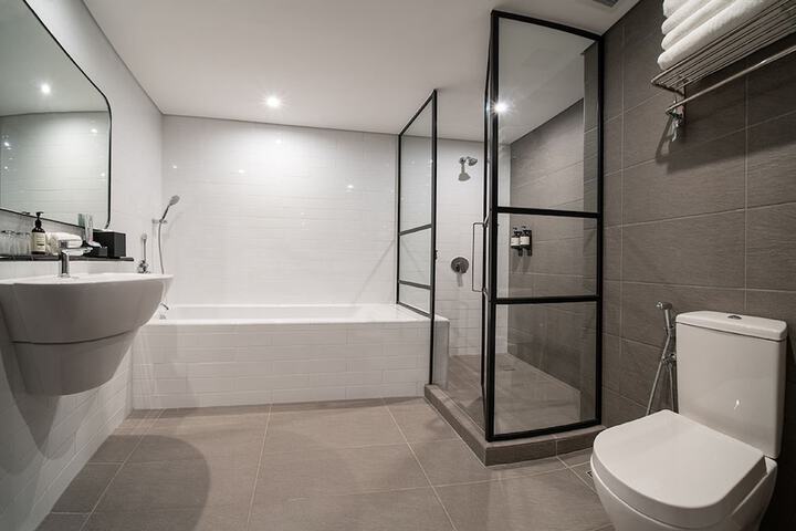 Clean Restrooms