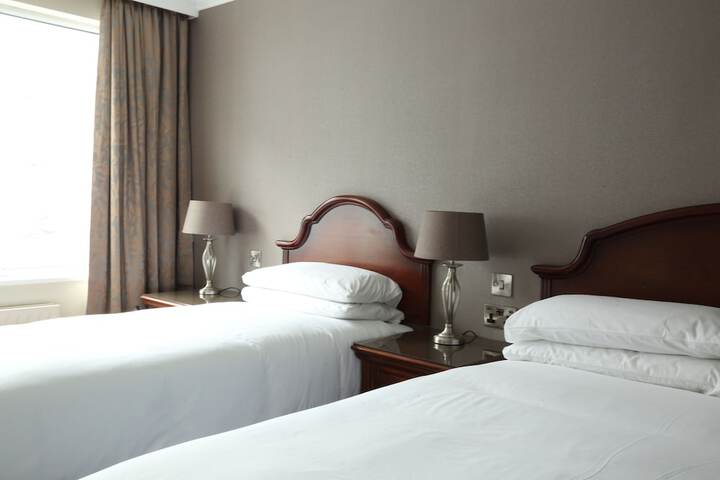 Room 12 of 47