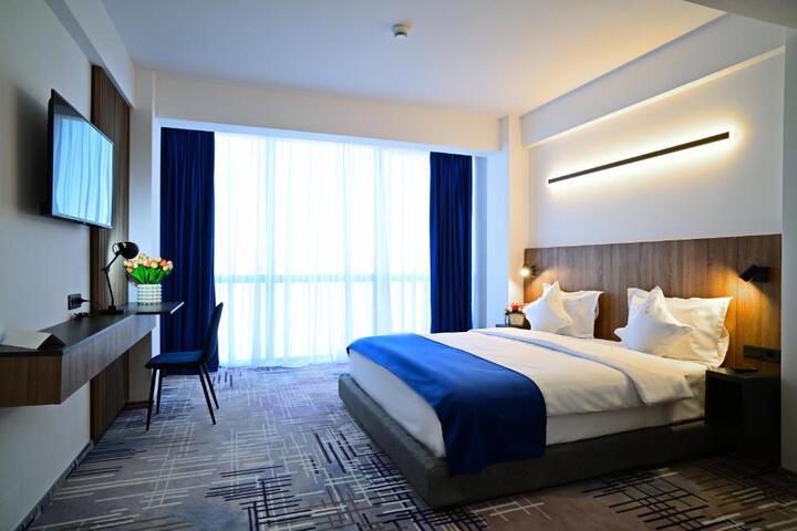 Room 6 of 22