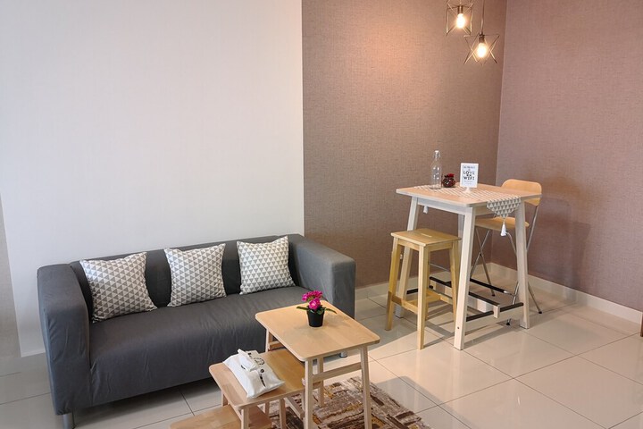 Room 9 of 19