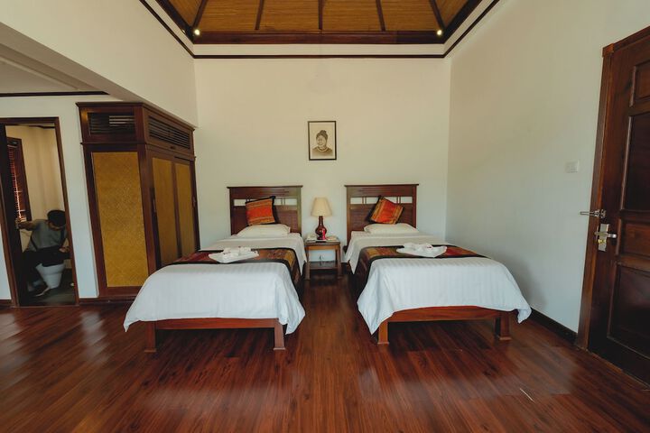 Room 46 of 112
