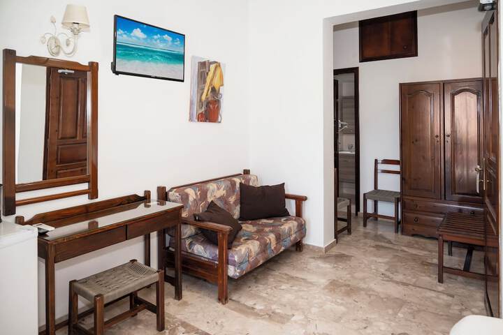Room 45 of 86