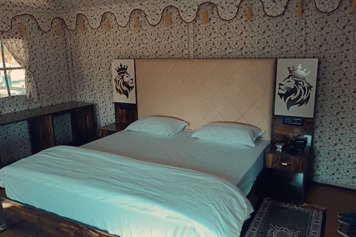 Room 3 of 11