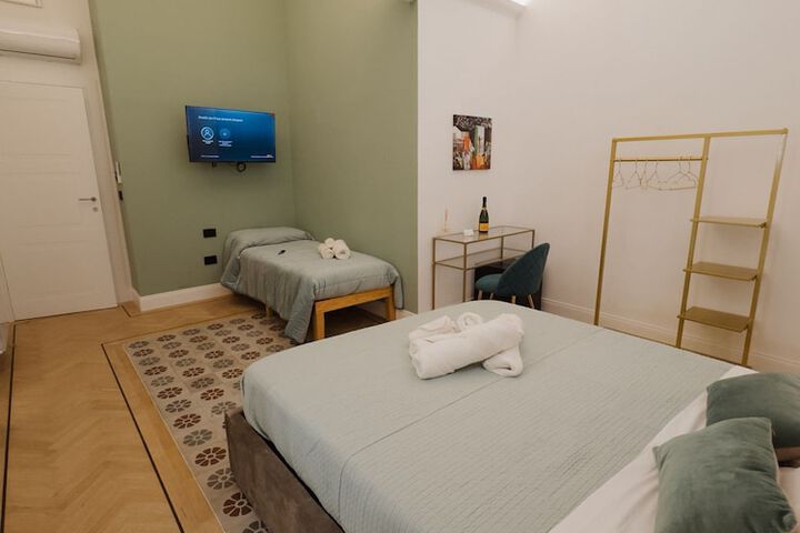 Room 6 of 48