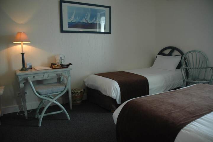 Room 17 of 58