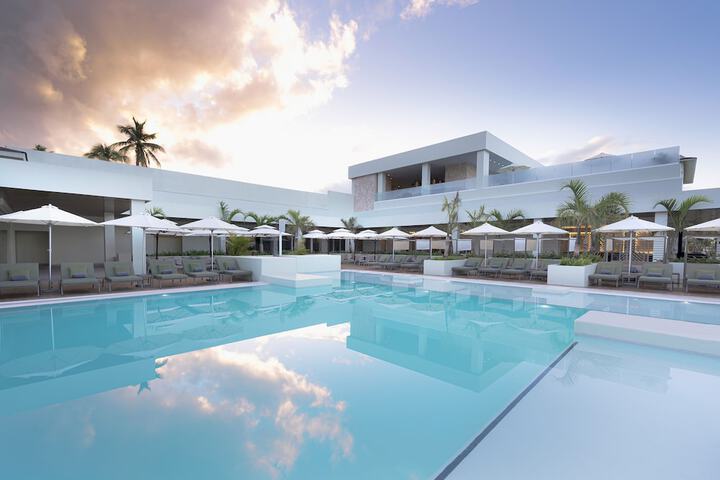 Pool 59 of 91