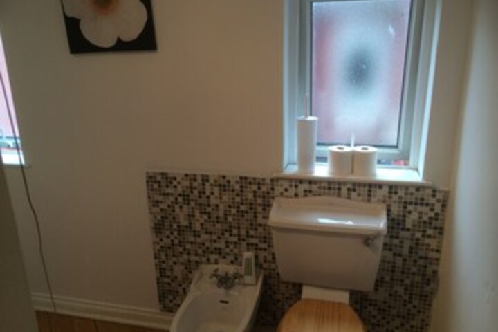 Room 8 of 42