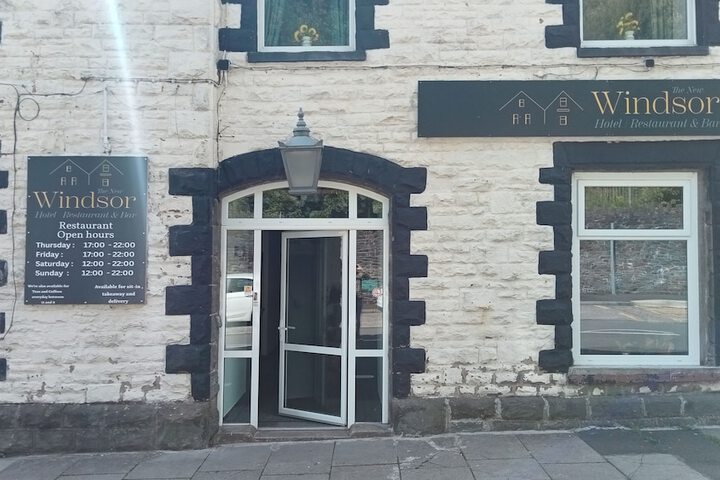 Windsor Hotel & Bar