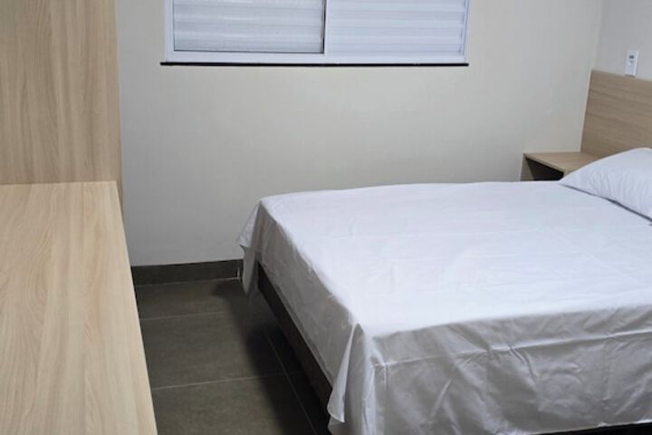Room 6 of 91