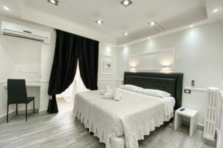 Room 46 of 82