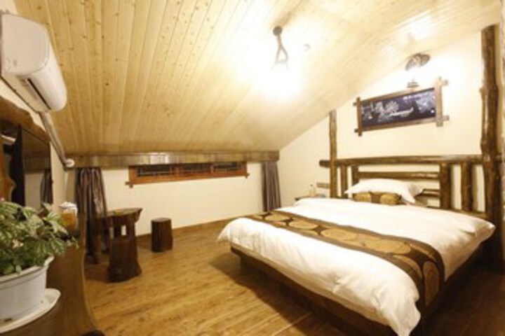 Room 25 of 26