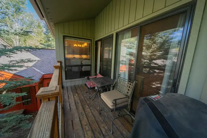 Terrace/Patio 8 of 25