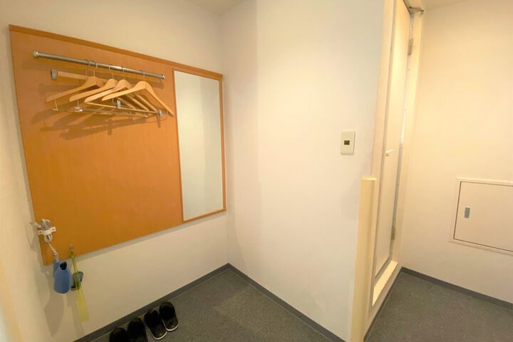 Room 22 of 99