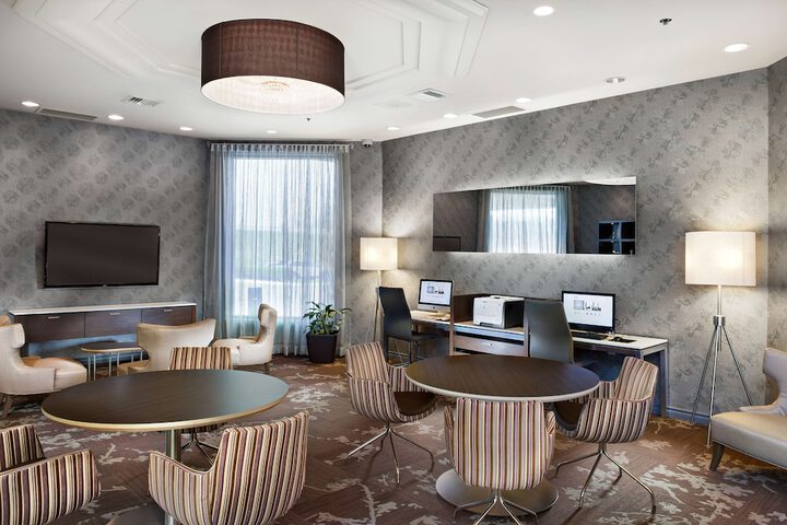 Business Center 56 of 58