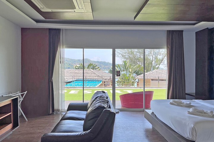 Room 15 of 120