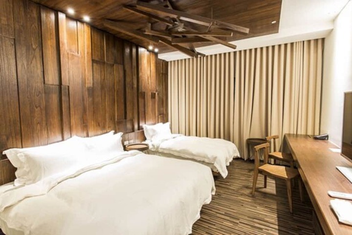 Room 44 of 89