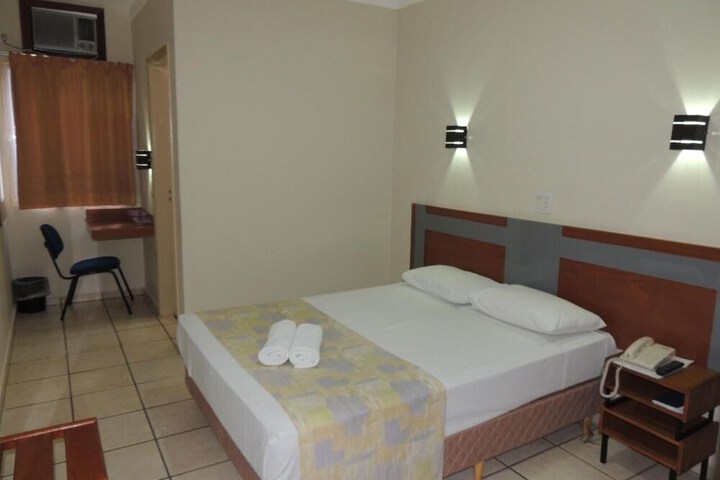 Room 21 of 49