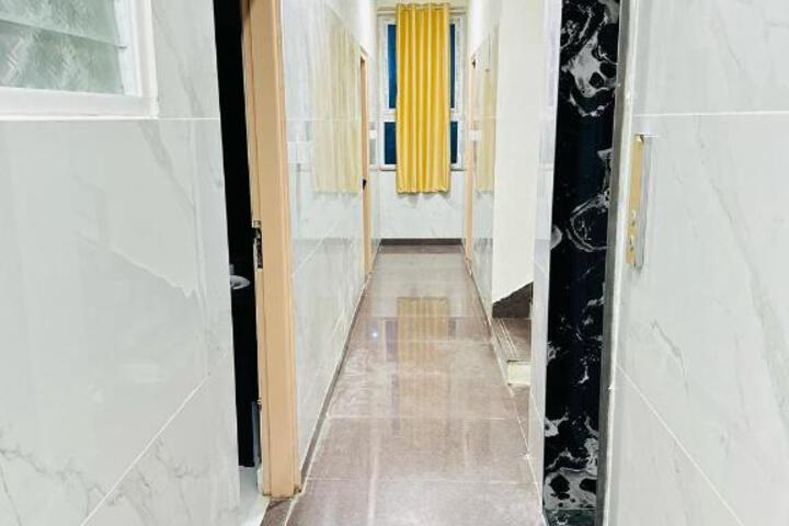 General 8 of 23