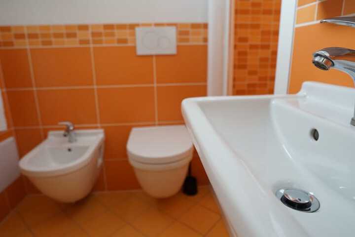 Room 12 of 51