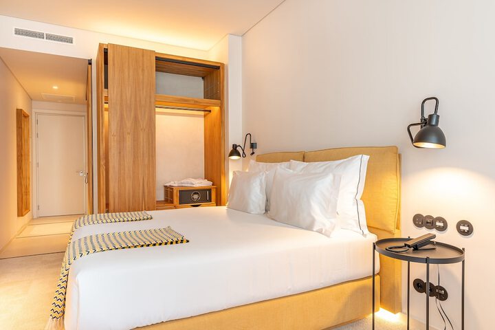 Room 3 of 56