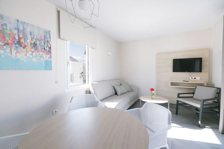 Room 16 of 31