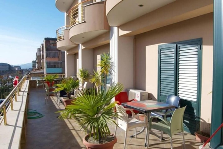 Terrace/Patio 12 of 19