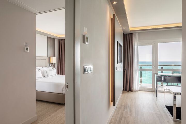 Room 20 of 145