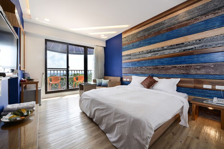 Room 8 of 75