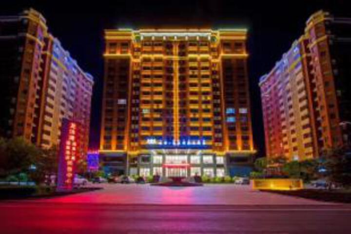 Keshiketeng Banner Jinshilongmuwan Hot Spring Hotel