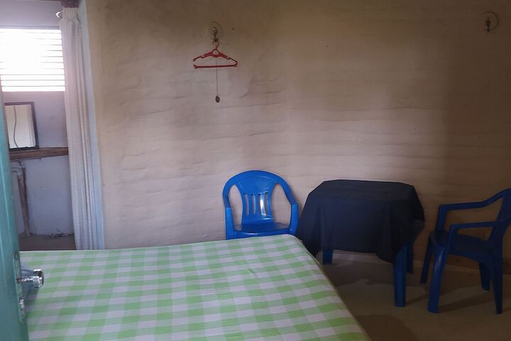 Room 12 of 64
