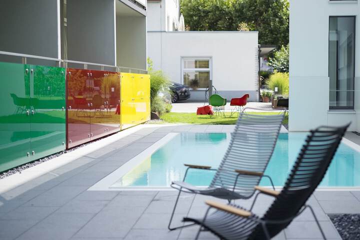 Pool 45 of 76