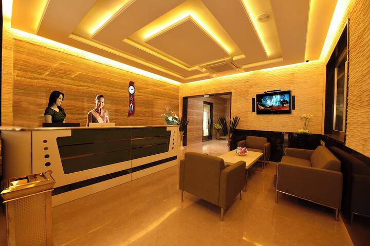 Room 4 of 6